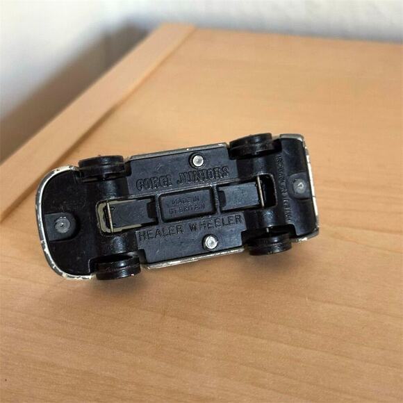 Vintage 70s Corgi Juniors Healer Wheeler Die Cast Ambulance Car White - Picture 6 of 6